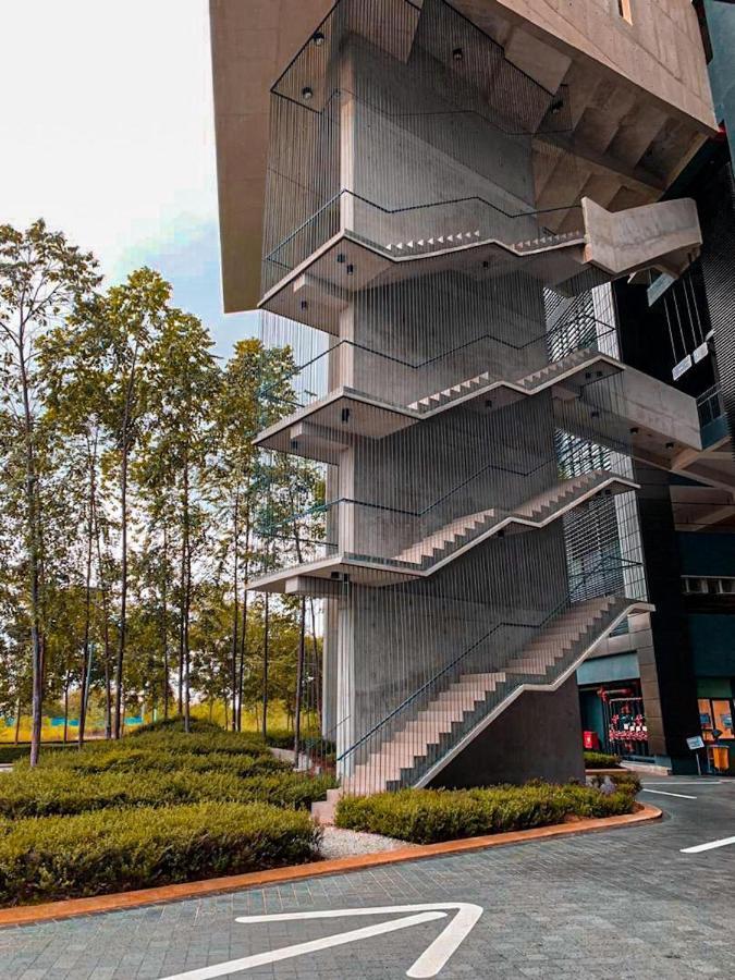Tamarind Suites@Cyberjaya Buitenkant foto